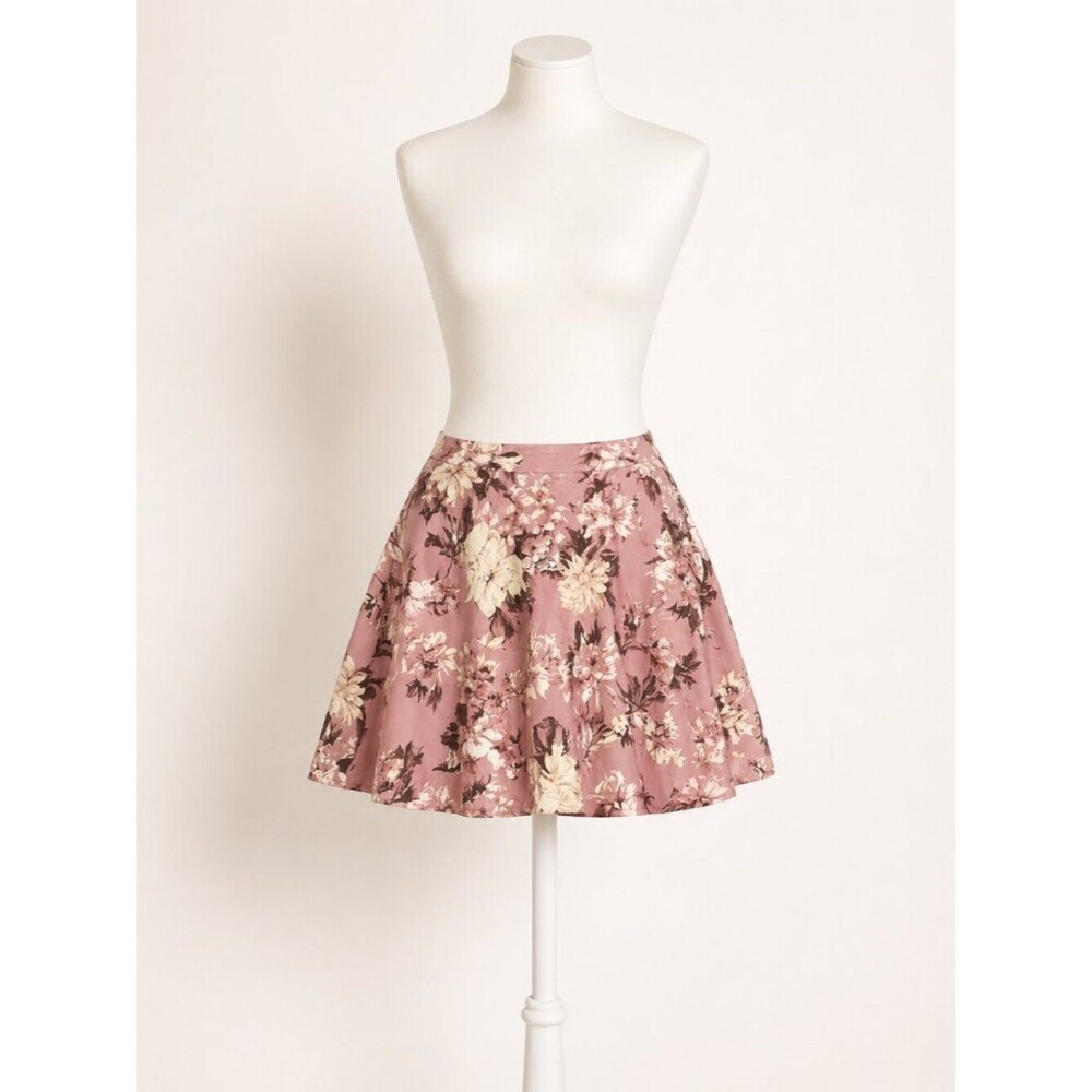 City Vibe Mini Skirt with Crinoline Attached Fully Lined Size Jr 3 EUC